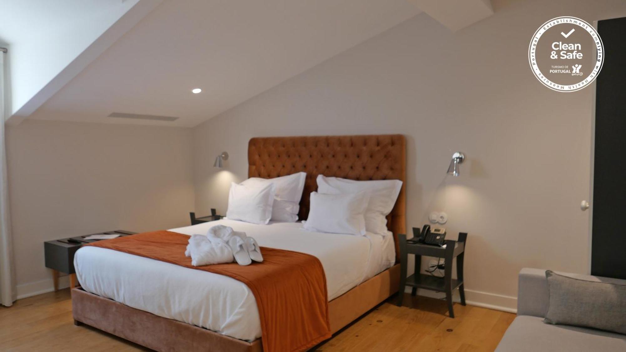 Superior Double or Twin Room,1127963340:JPEG